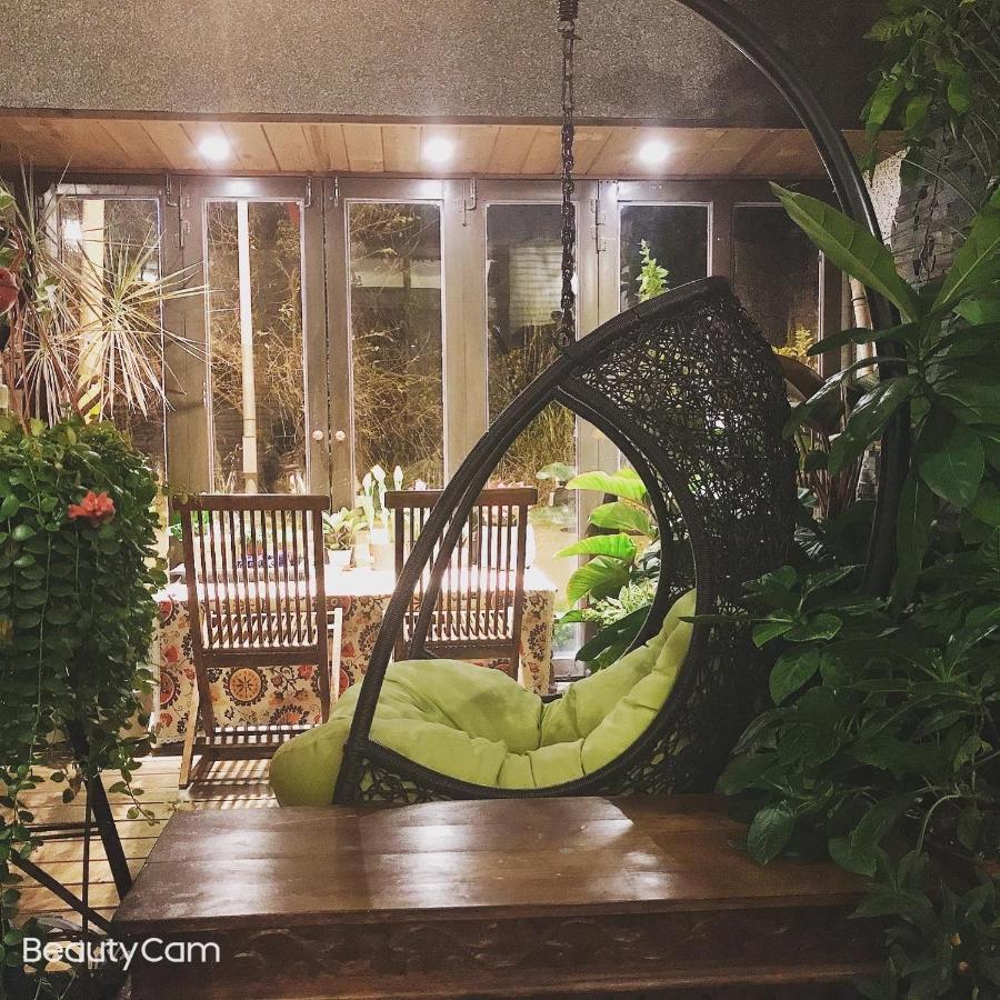 Moon House B&B เมืองฮวาเหลียน ภายนอก รูปภาพ