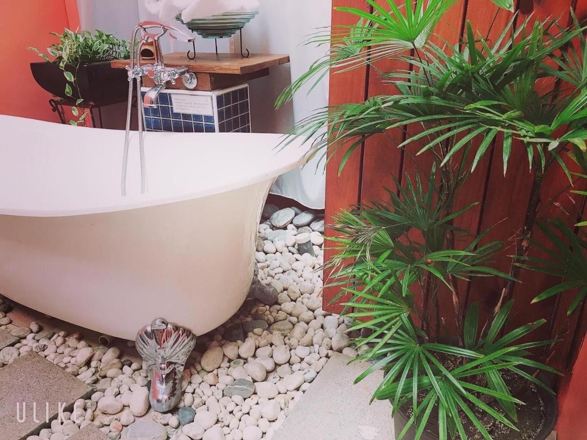 Moon House B&B เมืองฮวาเหลียน ภายนอก รูปภาพ