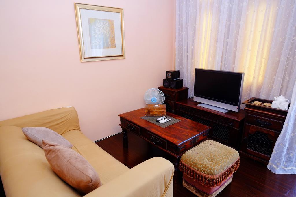 Moon House B&B เมืองฮวาเหลียน ภายนอก รูปภาพ